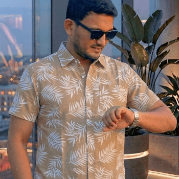 Casual summer half sleeve printed shirt .